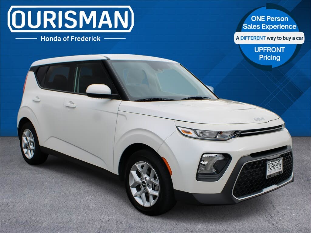 2022 Kia Soul LX FWD