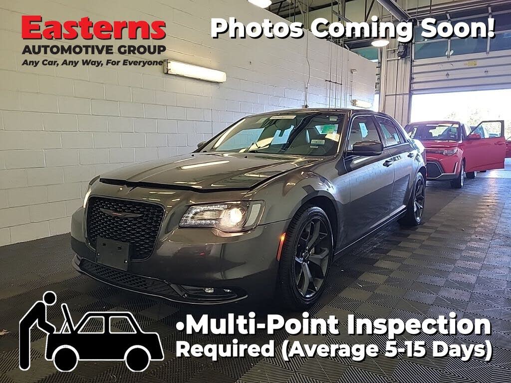 2023 Chrysler 300 S V6 RWD