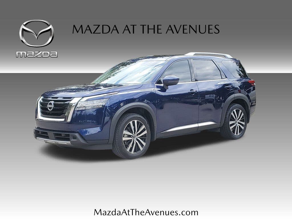 2023 Nissan Pathfinder Platinum FWD