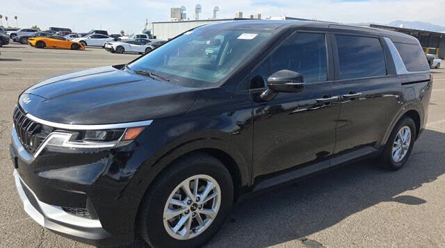 2024 Kia Carnival LX FWD