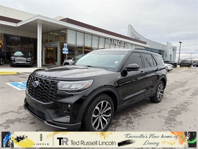 2025 Ford Explorer ST-Line RWD
