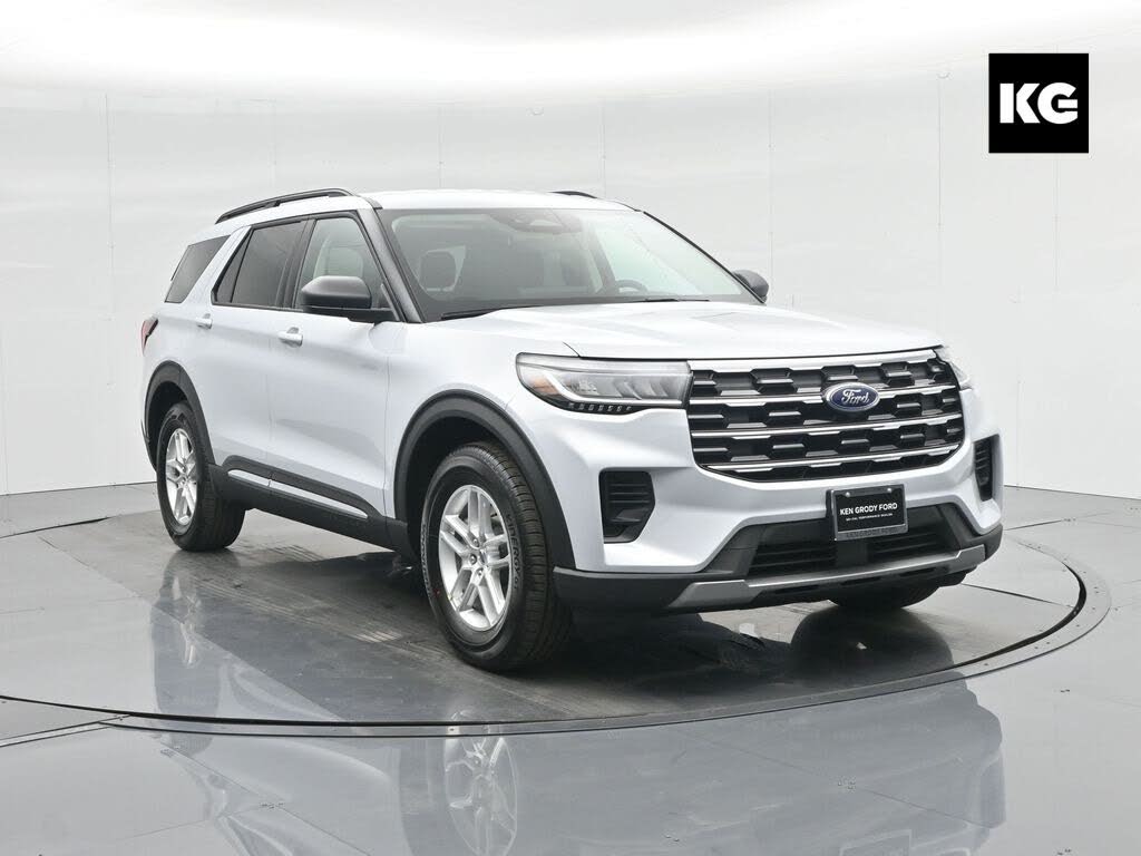 2025 Ford Explorer Active RWD