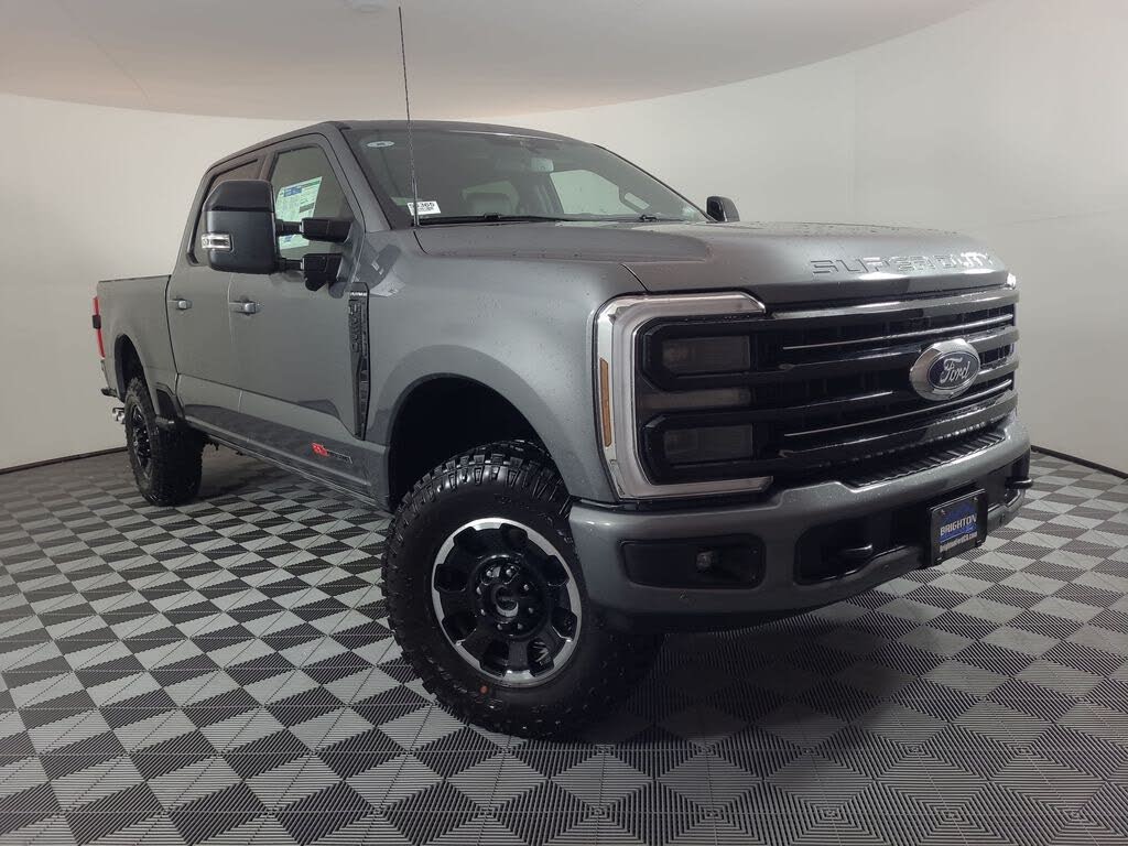2025 Ford F-250 Super Duty Platinum Crew Cab 4WD
