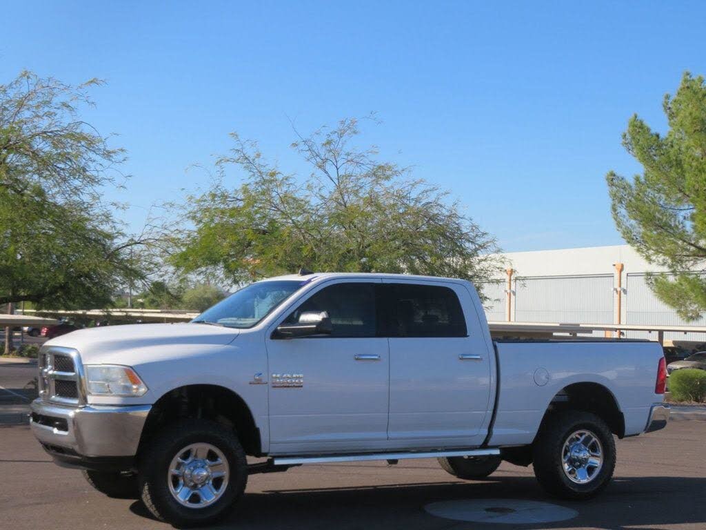 2015 RAM 2500 SLT Crew Cab 4WD