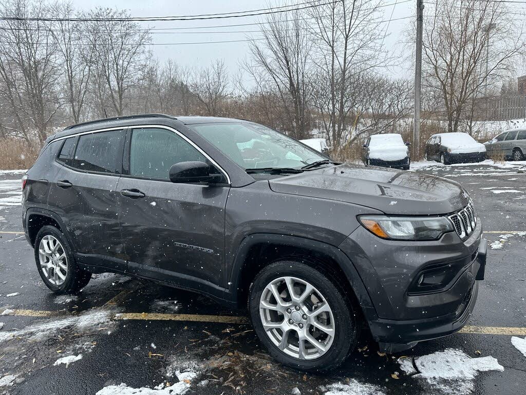 2024 Jeep Compass Latitude Lux 4WD