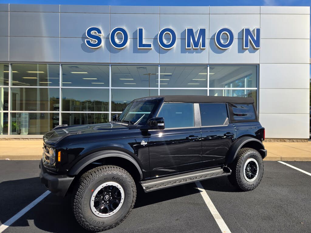 2025 Ford Bronco Outer Banks 4-Door 4WD