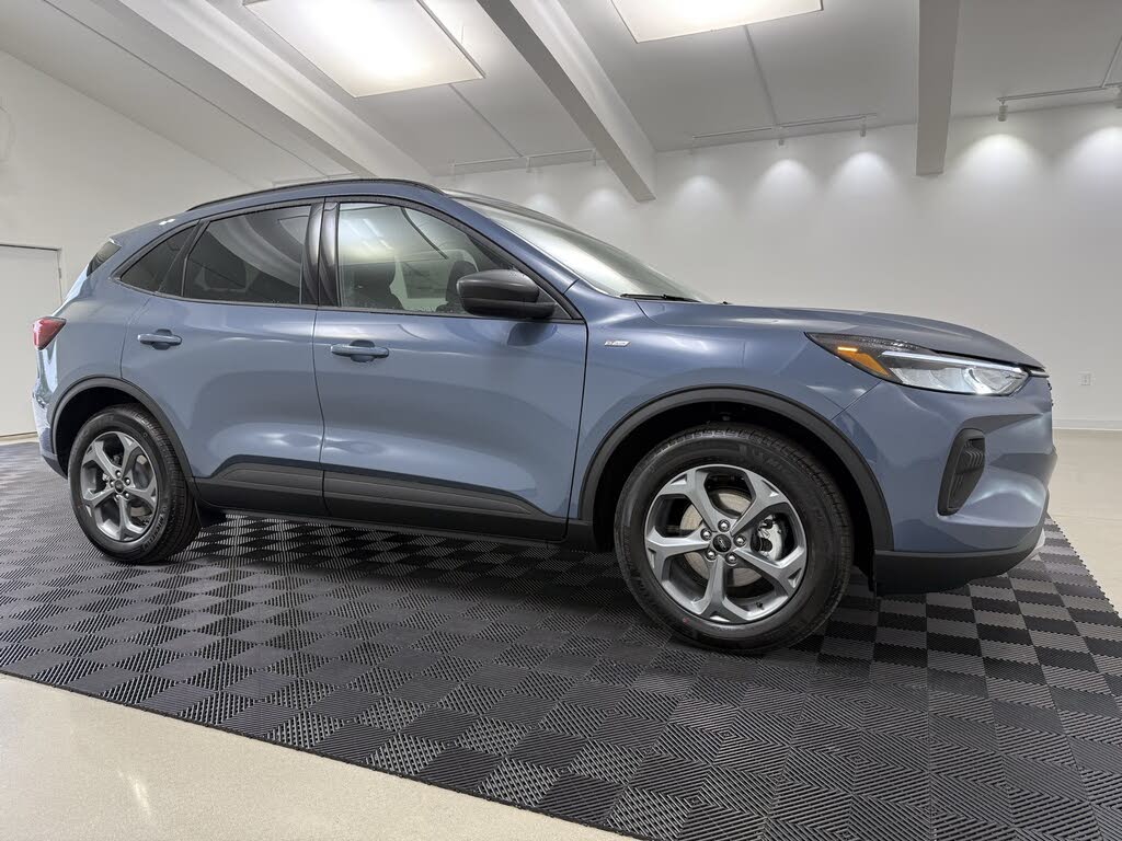 2026 Ford Escape ST-Line FWD