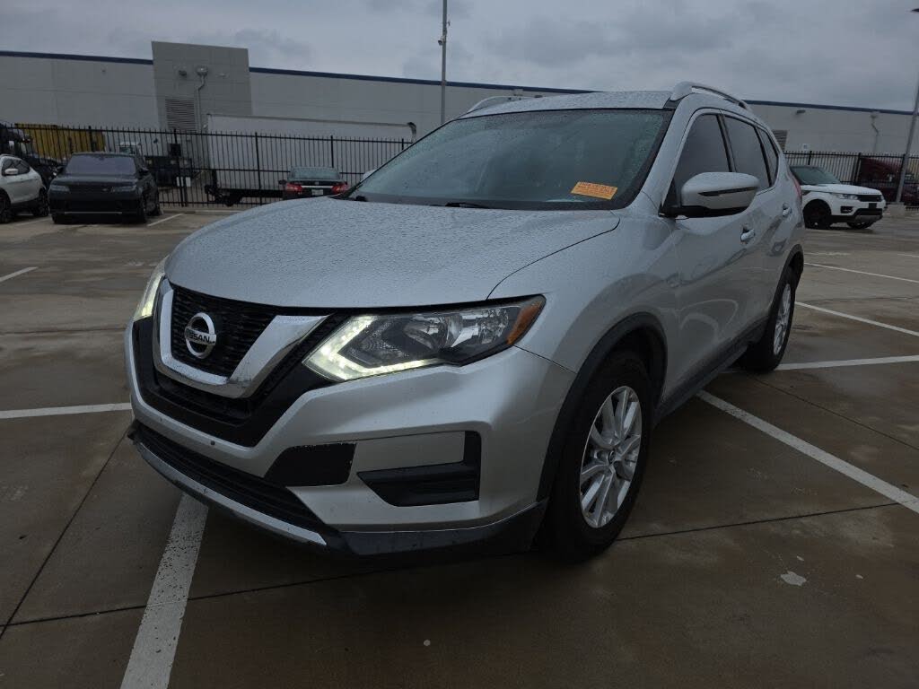 2017 Nissan Rogue SV FWD