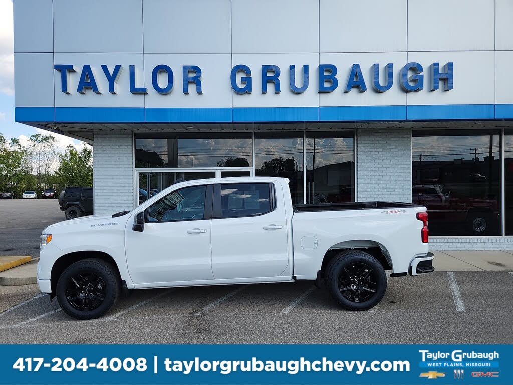2022 Chevrolet Silverado 1500 RST Crew Cab 4WD
