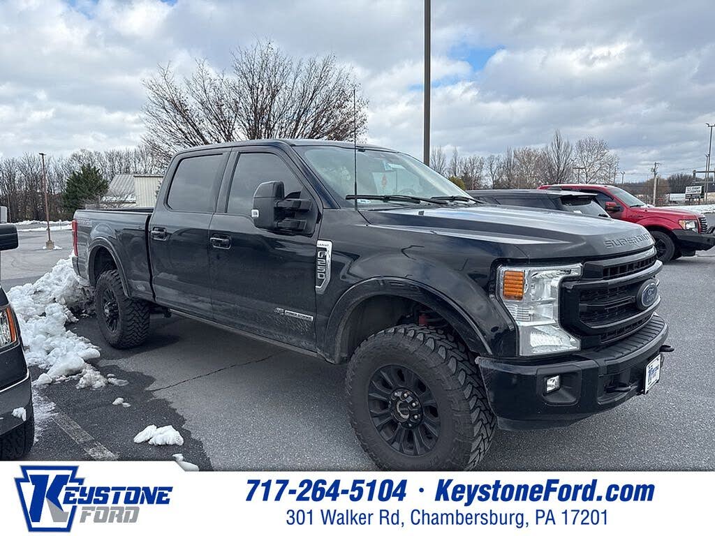 2022 Ford F-250 Super Duty Lariat Crew Cab 4WD