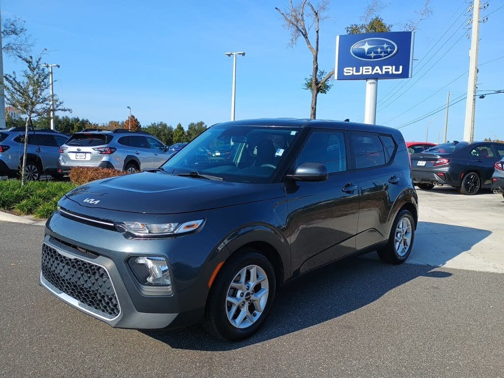 2022 Kia Soul LX FWD