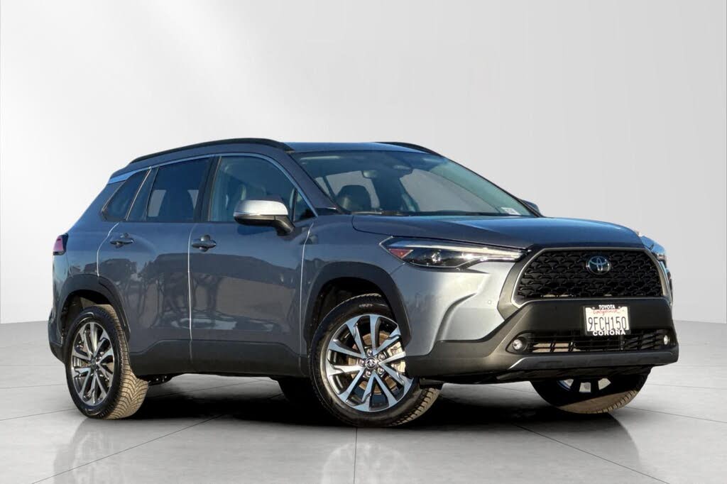 2023 Toyota Corolla Cross XLE FWD