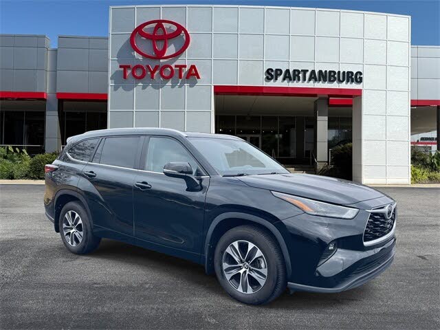2024 Toyota Highlander XLE FWD