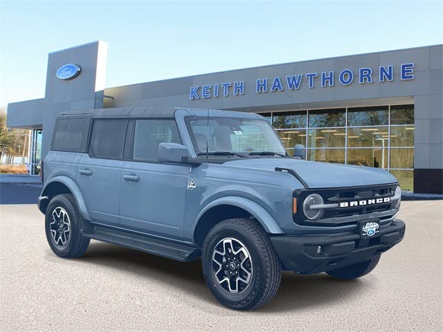 2025 Ford Bronco Outer Banks 4-Door 4WD