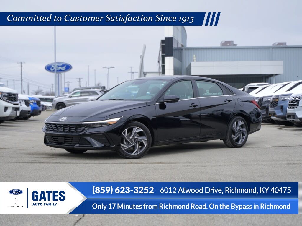 2025 Hyundai Elantra SEL Convenience FWD