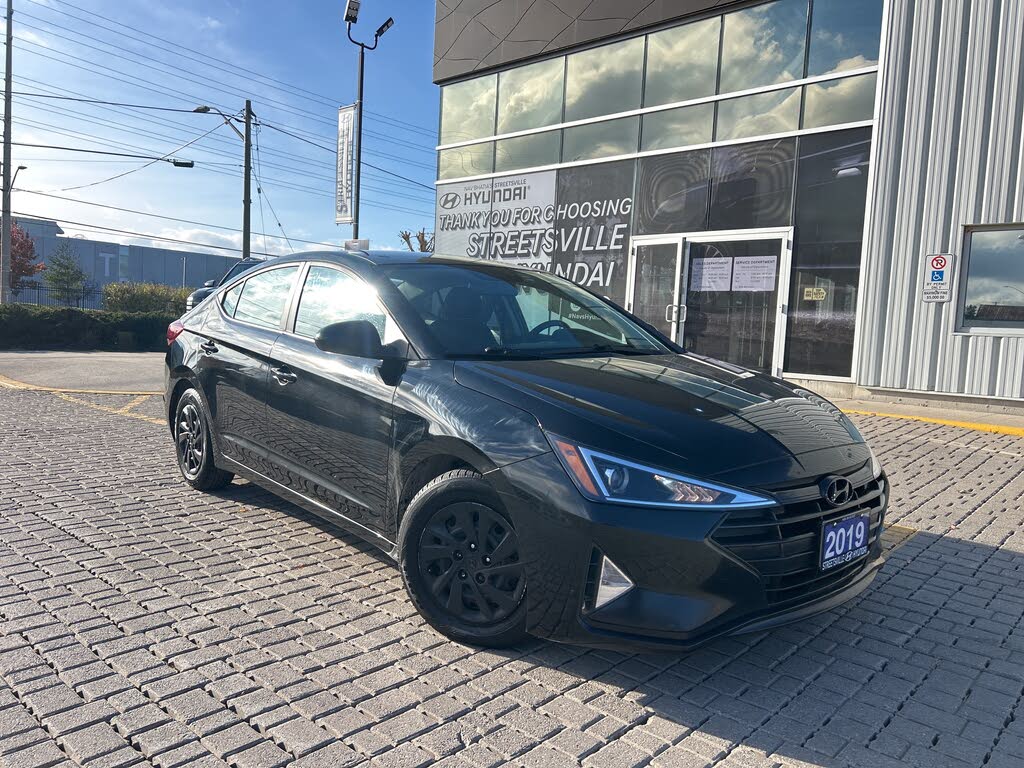 2019 Hyundai Elantra Essential FWD