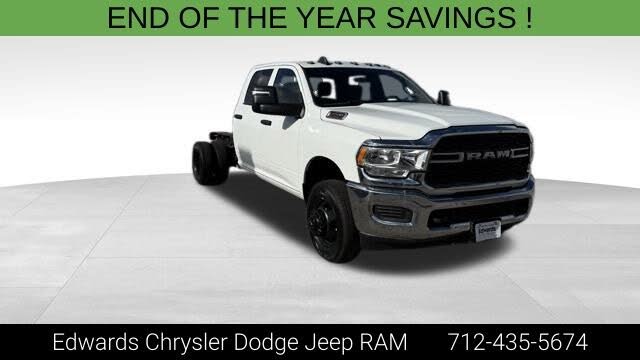 2024 RAM 3500 Chassis Tradesman Crew Cab LB DRW 4WD