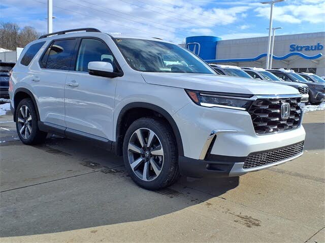 2025 Honda Pilot Touring AWD