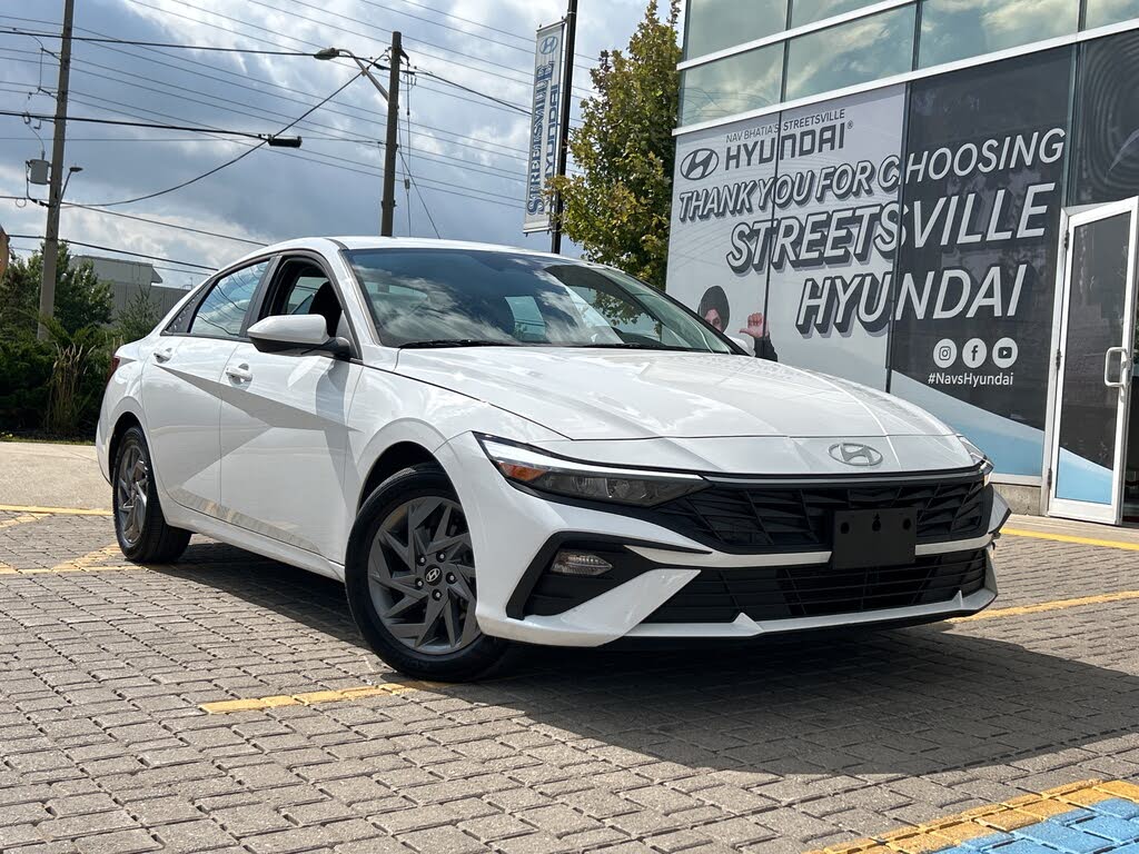 Hyundai Elantra Preferred FWD 2025