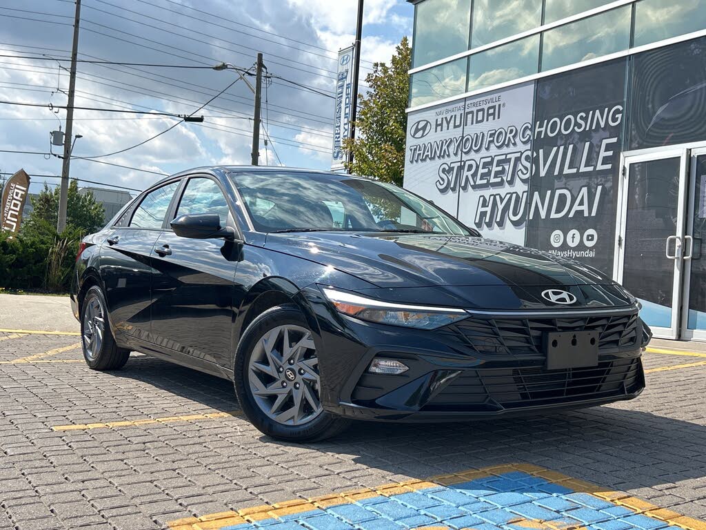 Hyundai Elantra Preferred FWD 2025