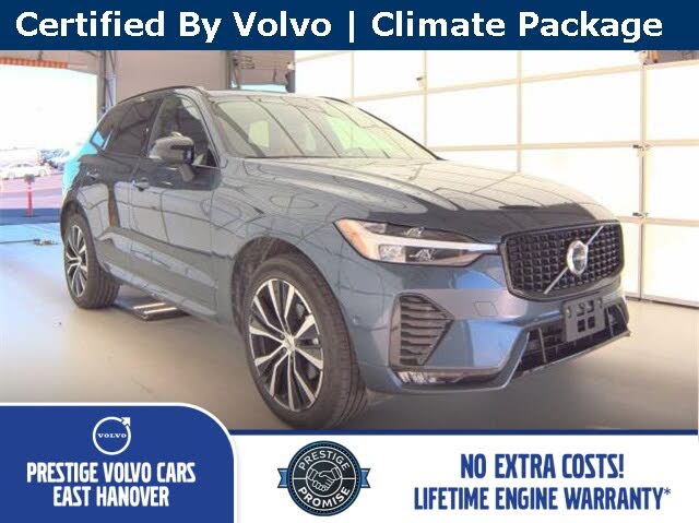 2025 Volvo XC60 B5 Plus Dark Theme AWD