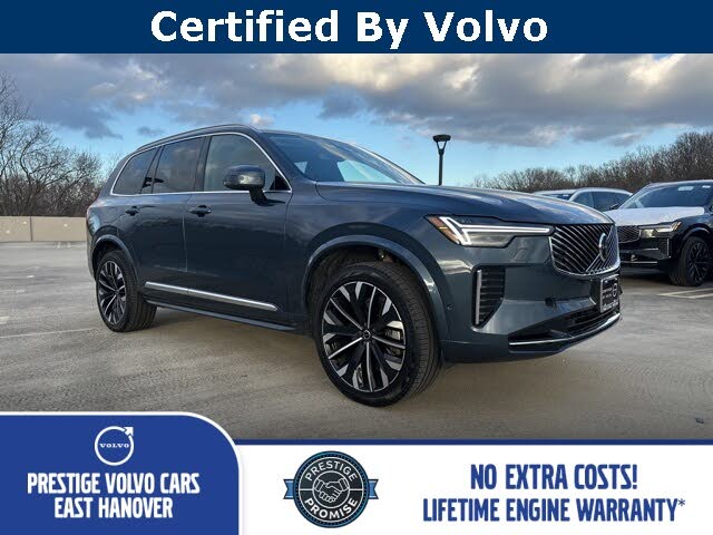 2025 Volvo XC90 B5 Plus Bright Theme 7-Passenger AWD