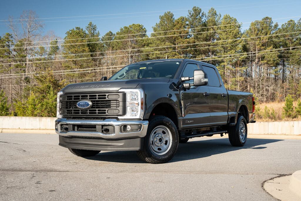 2026 Ford F-350 Super Duty XL Crew Cab 4WD