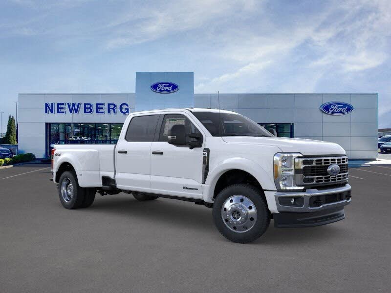 2026 Ford F-450 Super Duty XLT Crew Cab LB DRW 4WD