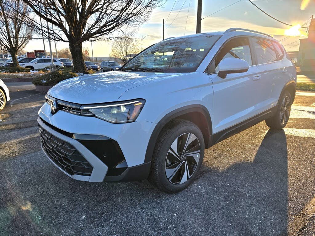 2026 Volkswagen Taos SE 4Motion