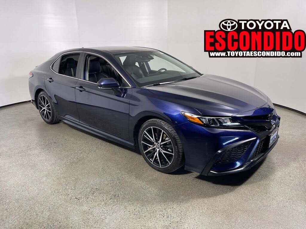 2022 Toyota Camry SE AWD