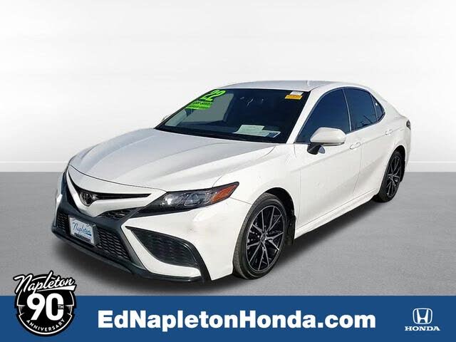 2022 Toyota Camry SE FWD