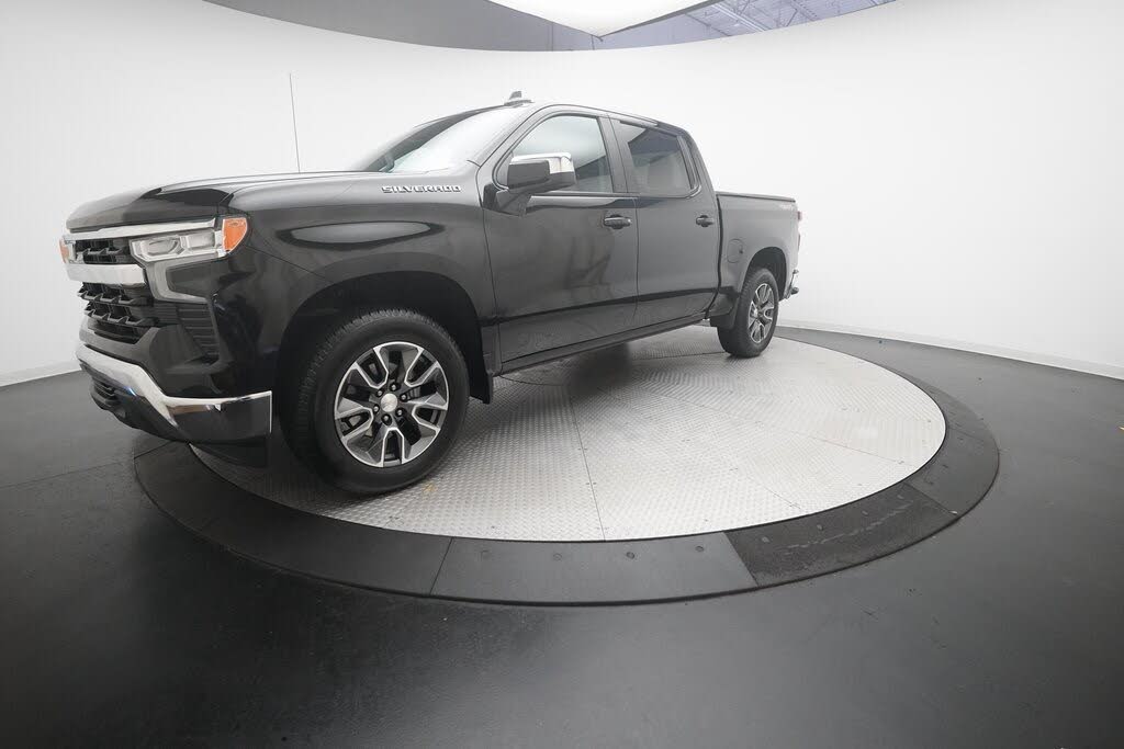 2023 Chevrolet Silverado 1500 LT Crew Cab 4WD