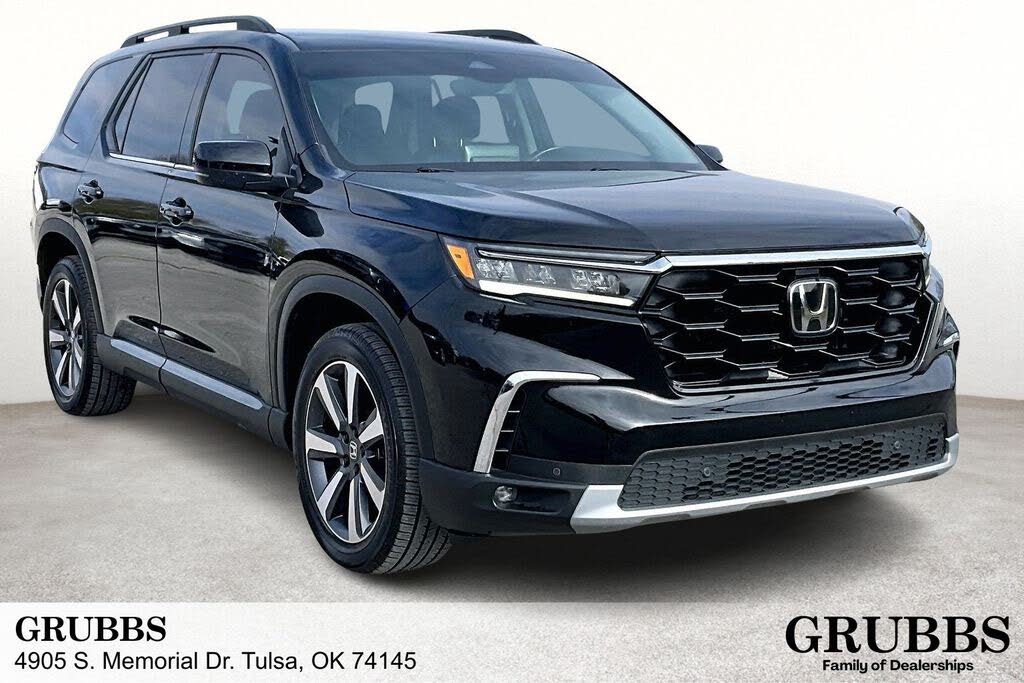 2023 Honda Pilot Touring AWD