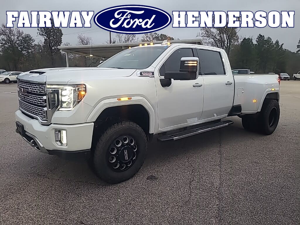 2023 GMC Sierra 3500HD Denali Crew Cab 4WD