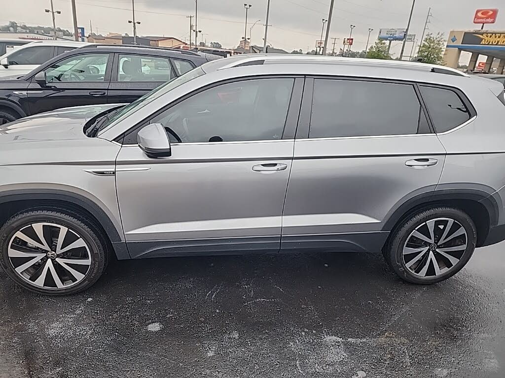 2024 Volkswagen Taos SE FWD