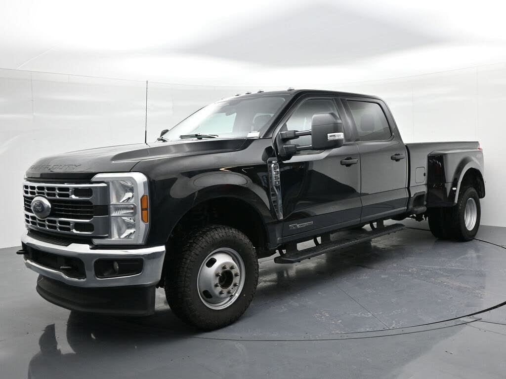 2025 Ford F-350 Super Duty XLT Crew Cab LB DRW 4WD
