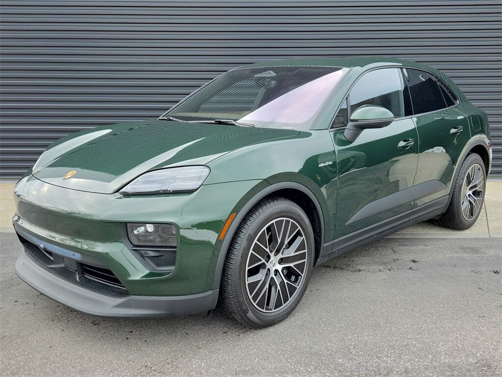 2025 Porsche Macan AWD