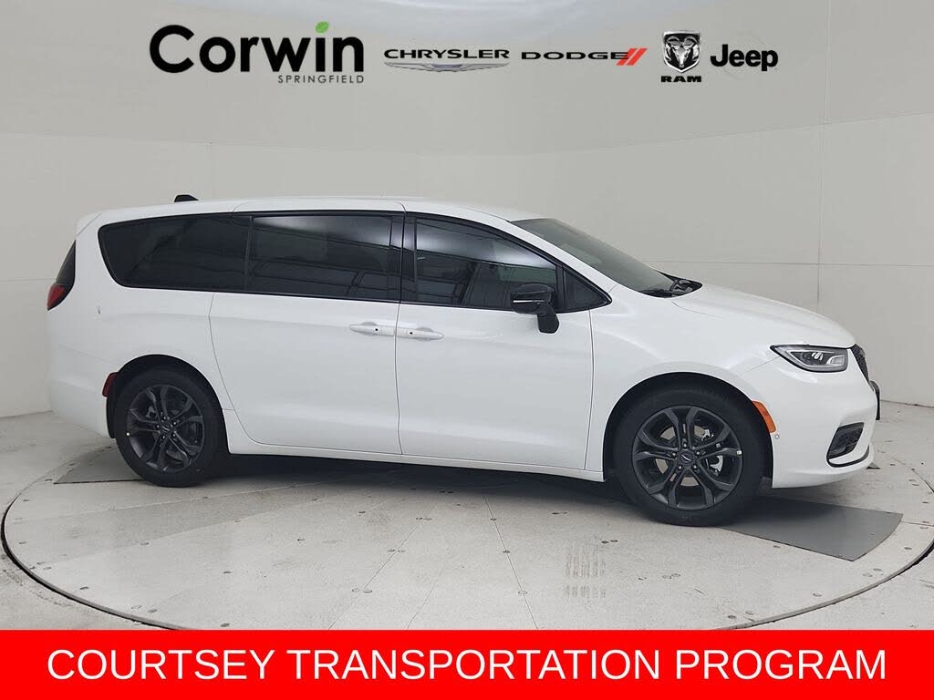 2026 Chrysler Pacifica Select FWD