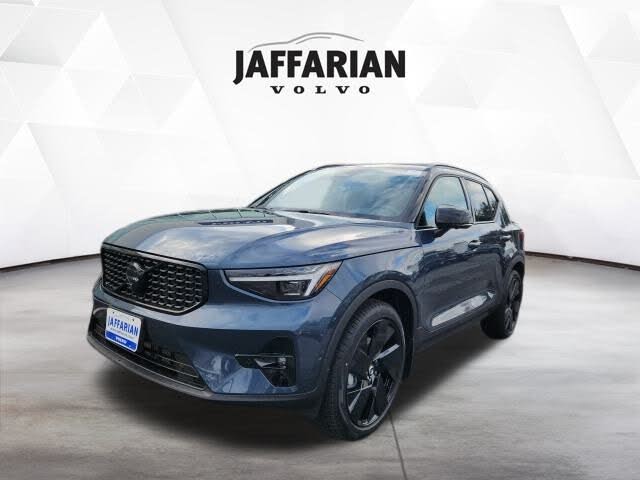2026 Volvo XC40 B5 Ultra Black Edition AWD