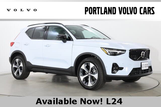 2026 Volvo XC40 B5 Plus AWD