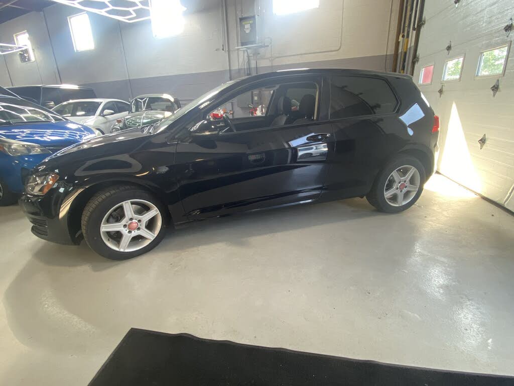 Volkswagen Golf 1.8T Trendline 2-Door FWD 2017