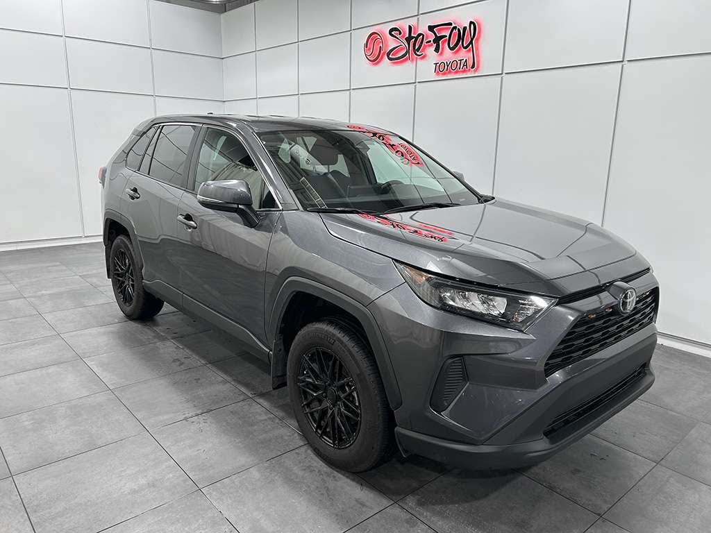 Toyota RAV4 LE AWD 2024