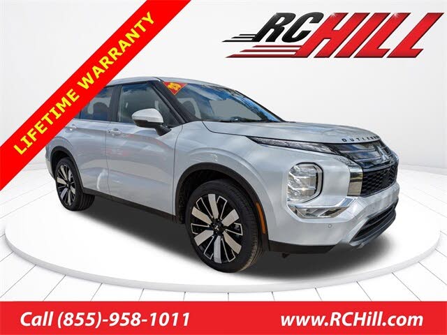 2025 Mitsubishi Outlander SE FWD