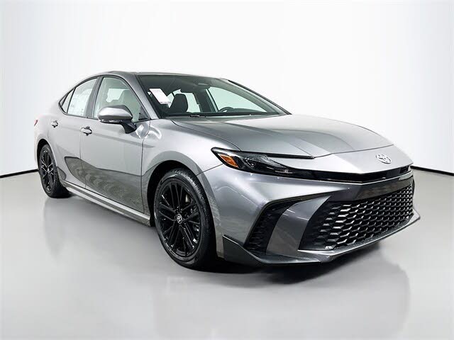 2026 Toyota Camry SE FWD