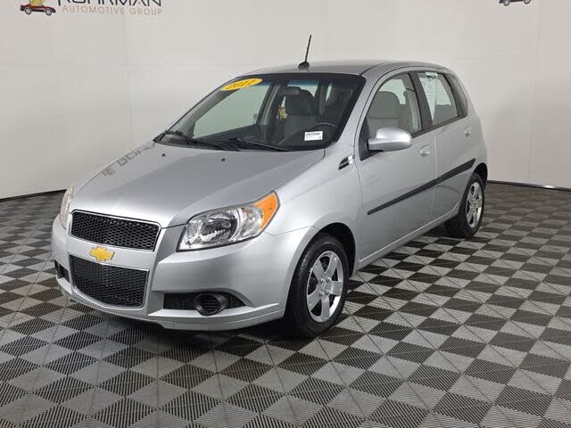 2011 Chevrolet Aveo 5 1LT Hatchback FWD