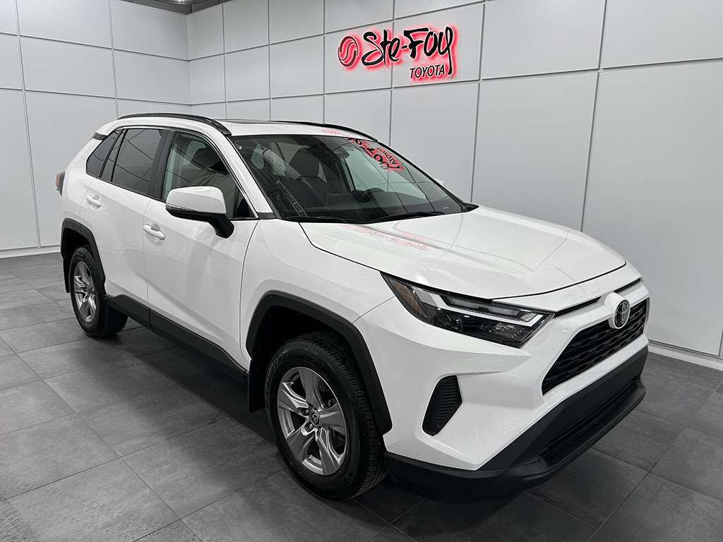 Toyota RAV4 XLE AWD 2023