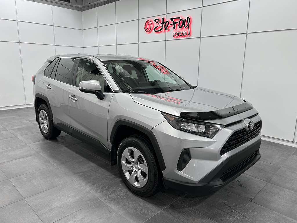 Toyota RAV4 LE AWD 2023