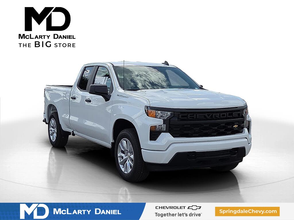 2025 Chevrolet Silverado 1500 Custom Double Cab 4WD