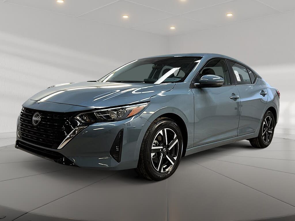 2025 Nissan Sentra SV FWD