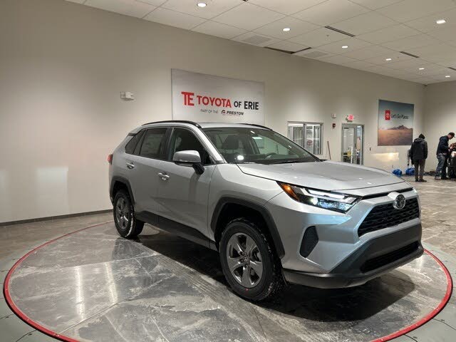 2025 Toyota RAV4 XLE AWD